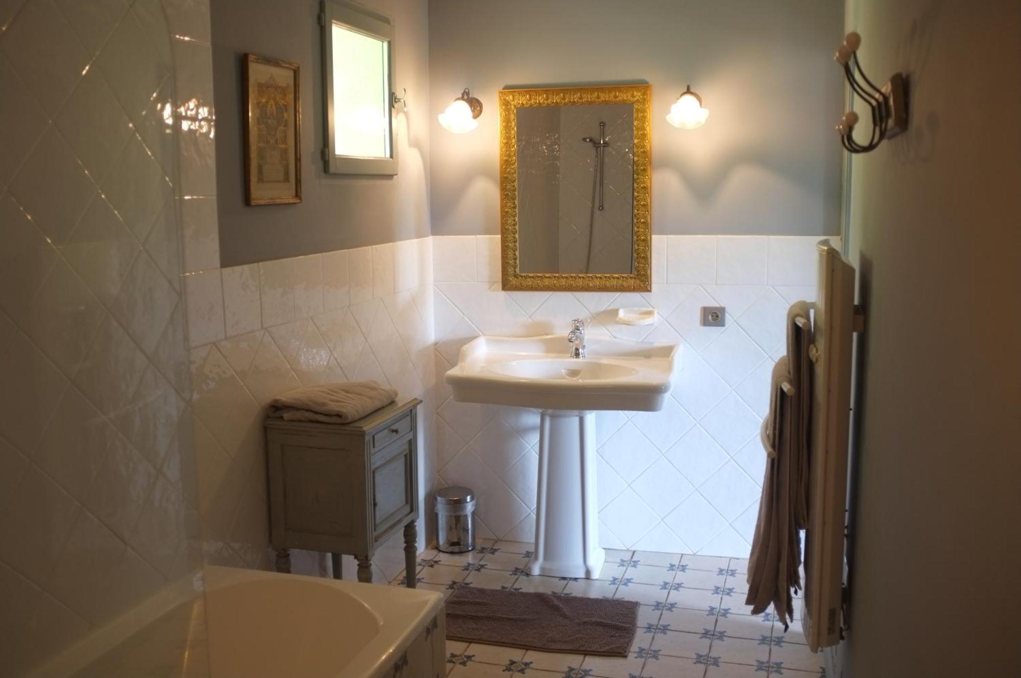 Nabat Le Haut, Chambre Et Table D'Hotes Courniou Eksteriør billede