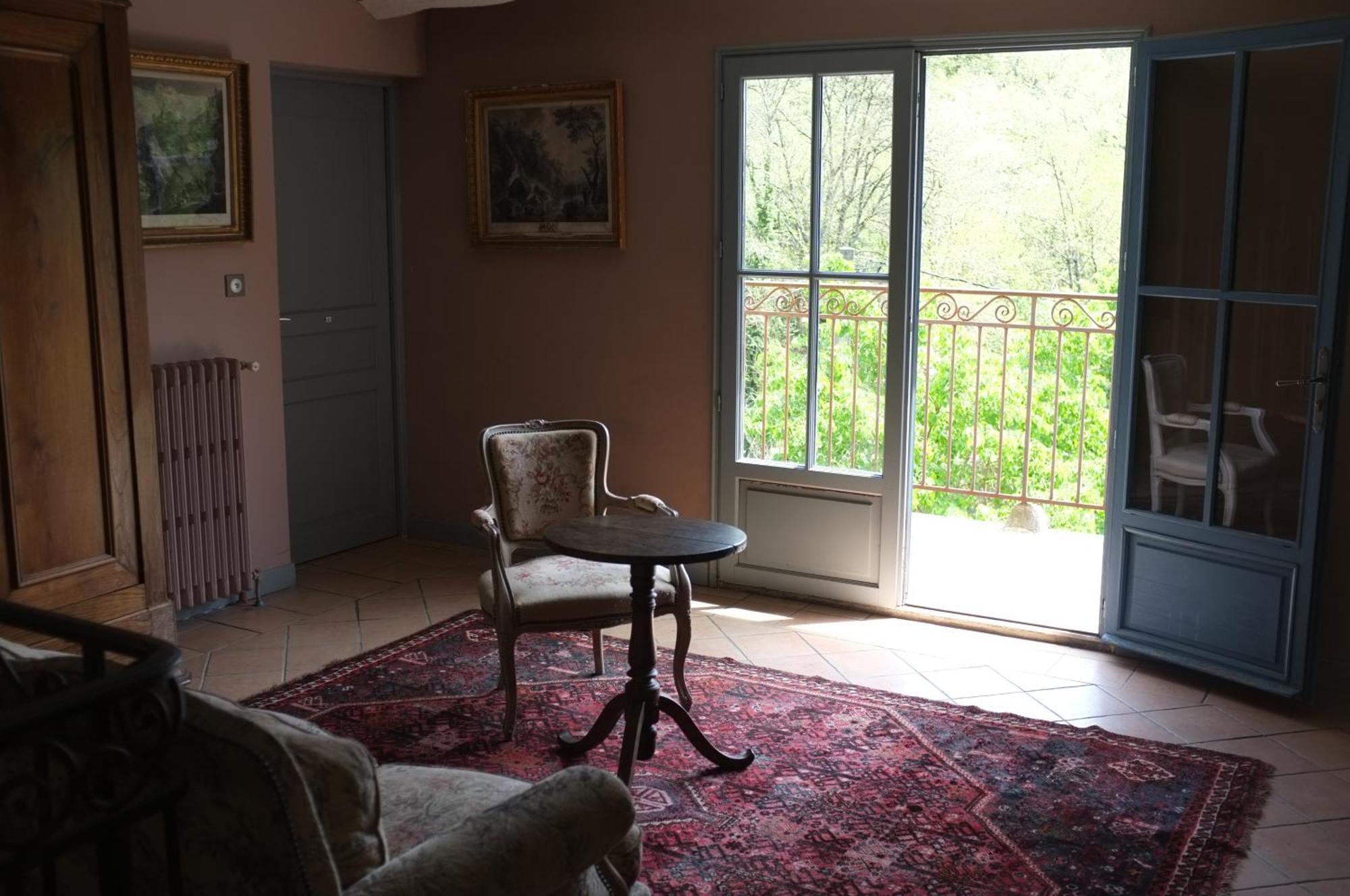 Nabat Le Haut, Chambre Et Table D'Hotes Courniou Eksteriør billede