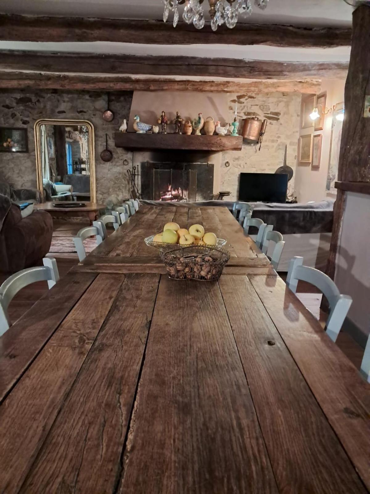 Nabat Le Haut, Chambre Et Table D'Hotes Courniou Eksteriør billede